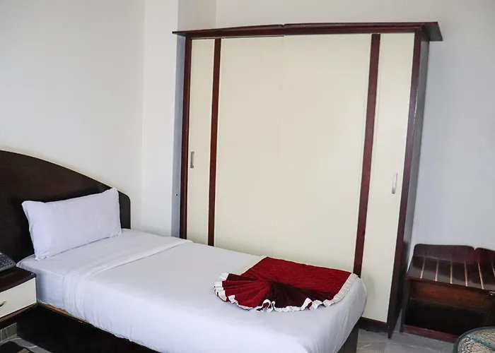 Le-printemps 3* Suez